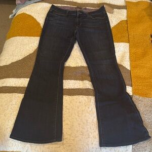 Paige women’s Bell Canyon Flare Jean size 30 Dark Wash Blue Denim 70s bell flare